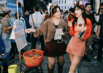 韓國女神李多慧打卡推薦 新北耶誕城府中燈區夢幻濾鏡搶先看