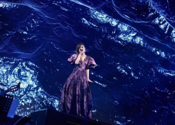 梁靜茹「情歌本格派」巴黎圓夢 手凍僵還是要在羅浮宮拍美照