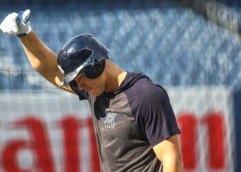 影/《MLB》「法官」賈吉連三場起立開庭 本季57轟出爐!