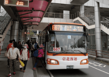 春節迎客潮 新北公車備戰增班 遊客放心走春不怕塞車