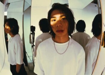 從悲觀到自信、擺爛到激進、輕鬆到憤概 Jesse 用他的日常唱出每個人心中的《Facet》