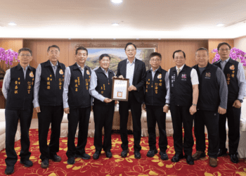 張善政感謝中壢仁海宮捐助400萬賑災 展現愛心關懷