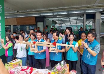 「決戰中台灣！」總統候選人賴清德彰化競選總部舉行啟用祈福