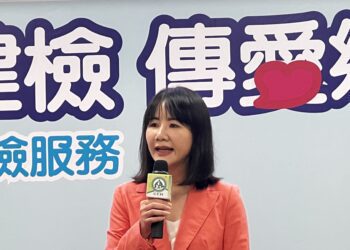 影音/經濟部研發10項可攜式醫材 攜手彰基醫院推動長者健檢