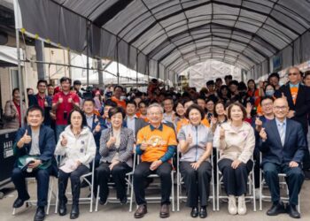 長期關注偏鄉科普教育 台積電慈善基金會董事長張淑芬攜手屏東、台東兩縣縣長 響應國科會科普列車