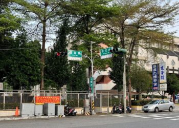 提升行人友善用路安全 嘉義市增設50處路口行人專用號誌