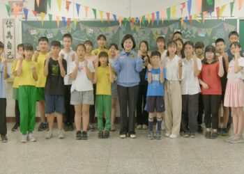 張麗善化身卡哇伊角色 雲林縣畢業祝福影片萌翻了