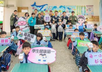 嘉縣供應牛羊豆奶補充營養　近3萬學子受惠