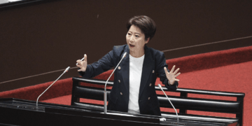 綠營女戰神翻車？陳亭妃遭控護航親戚「改電表竊電」　幕僚遭指介入台電關說追償款