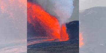 影音/夏威夷基拉韋厄火山 出現罕見的三重噴泉現象