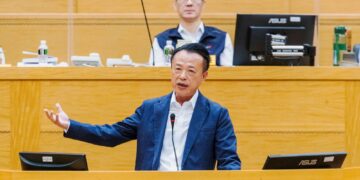 縣議會施政總報告　翁章梁指嘉義正處於黃金十年