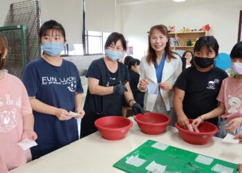 影音/文資保存宜蘭鄂王社區結合國小傳統工藝深耕 師生反應熱烈