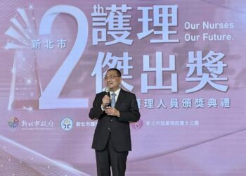 新北市第12屆護理傑出獎暨優良護理人員頒獎　侯友宜感謝並給予肯定