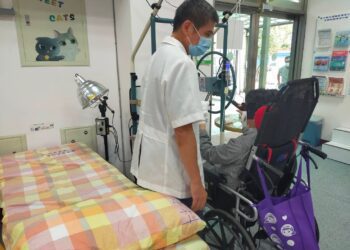 疼痛問題的專業治療者! 0908物理治療師快樂!