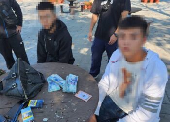 婦誤信投資遭詐40萬　員警喝咖啡逮2車手成功救回血汗錢