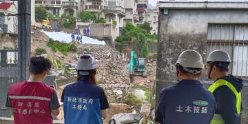 新店錦繡碧、瑤擋土牆監測點數值穩定 但泥沙局部沖刷 市府緊急撤離5戶、累積撤離136人
