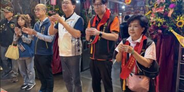 土城北辰宮48週年慶超有份量 恭迎白沙屯媽祖蒞臨 數千信眾「蹽過」土中雙區祈福