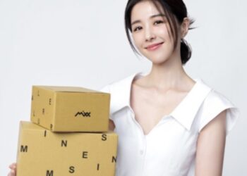 邵雨薇攜手質感選物電商MIXX 成為年度代言人 引領時尚新風潮