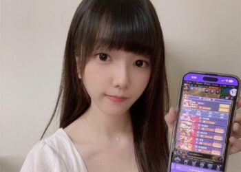 風靡直播平台的女性玩家「姵儀」  玩轉SLG策略遊戲、點燃三國熱情！