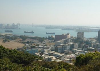 凱米颱風造成多起船難 坦尚尼亞籍貨輪「傾斜下沉」