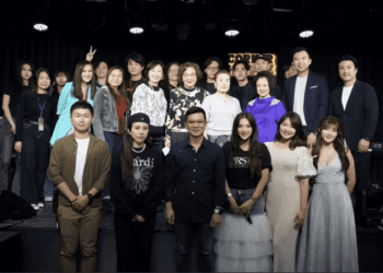 郭台銘千金獻唱驚艷 董座、闆娘齊聚舞台 陳子鴻操刀冬季演唱會 跨界高手嗨翻全場