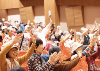 超高齡社會來臨 新北愛笑瑜珈協會用笑聲與活力迎接挑戰