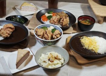 吉野家推出超濃郁日式黑咖哩、日式唐揚雞系列！登錄發票抽東京雙人來回機票！