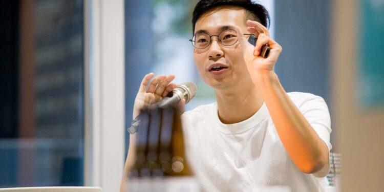 一款好喝好看又好摸的啤酒正式誕生　憨啤酒攜手CLA Fashion打造永續新品