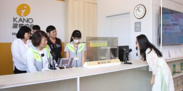 影音/AI開口說世界語 嘉義外籍學生體驗「開口就通」