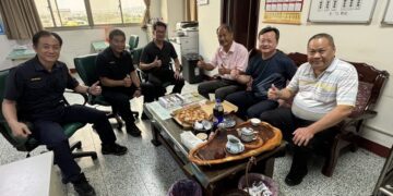 父愛如山 悄悄守護 田中警以披薩相聚慶祝父親節