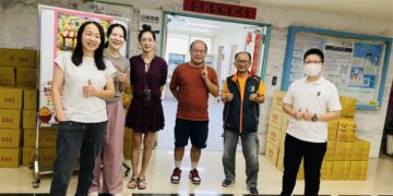 籠外的風景 「牛牛散步隊」 職能治療師陪牠一起看