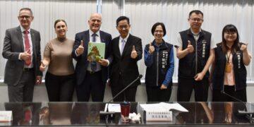 中澳綠能強強聯手！塔斯馬尼亞廳長訪中市　共謀精密機械與氫能新商機