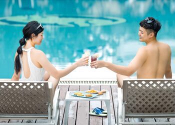 長榮鳳凰「果然夏日瘋」 水上趣味遊戲沁涼消暑