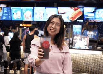 喝飲料抽電影票 新莊國賓影城推出環保「影城循環杯」