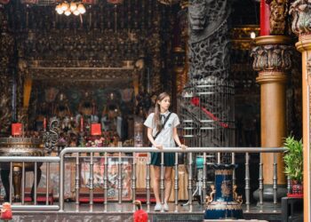 韓國最美模特兒金寶拉漫遊府城 黃偉哲市長帶路逛臺劇「想見你」知名景點