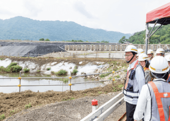 視察大嵙崁清淤輸送系統工程 張善政：改善交通提升清淤效率