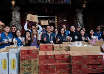 台南藍軍送大批物資到地震災區　另帶800份碗棵讓災民暖胃又暖心