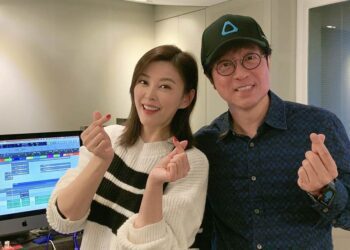 方馨大元寶賀新年 蔣三省捧小金龍 讚方馨美聲媲美江蕙