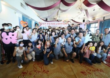 出席「新生希望工程-助學圓夢計畫」 陳其邁感謝社會慈善總會幫助學子求學不遺餘力