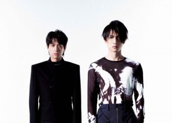 英倫搖滾樂團 JADE〈萬物皆欲〉MV歷經延期終順利上線 造型神還原賈伯斯