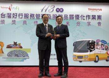 台灣好行金門線10連霸　獲觀光署2024年評比雙冠軍