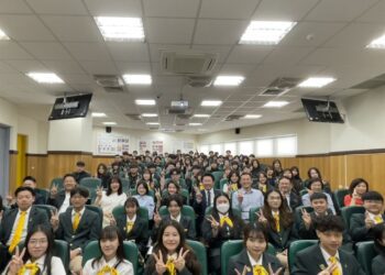 國立高雄餐旅大學休閒系舉辦國際博奕職涯工作坊，新加坡濱海灣金沙飯店跨海招攬人才