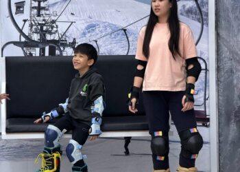 怕在雪場出糗？高雄王子室內滑雪學校成親子滑雪行前救星