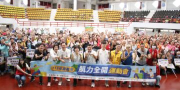 嘉義肌力全開運動會登場　300銀髮勇者熱血闖關