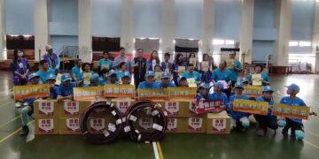 歲末送暖不間斷　傳愛協會攜手鼓岩國小送暖翔鷹隊