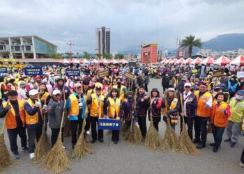 「親近、清淨、美花蓮」環保活動 國際獅子會第八專區動員響應掃街  