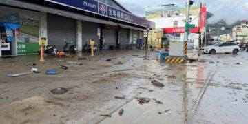 影音/蘇澳大淹水驚魂夜 街道滿目瘡痍