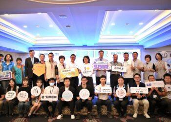 近千萬補助助攻嘉市產業創新　黃敏惠宣布115年SBIR計劃開跑
