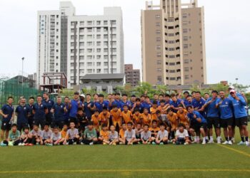 中華男足愛心不落後 攜銀髮族愛心足球日