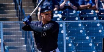 影/《MLB季後賽》「法官」賈吉撞柱追平轟全體肅立 洋基絕地反攻季後賽續命